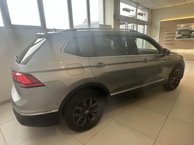 Volkswagen Tiguan 2.0 TDI 150 CV SCR DSG Life 7 POSTI - Foto 6