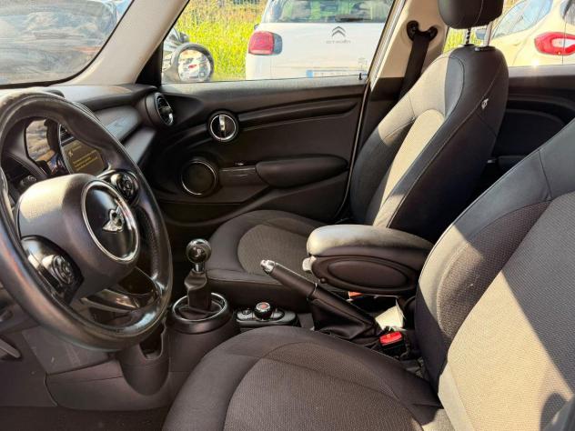 MINI - Mini - 1.5 Cooper D Business XL 5 porte - Foto 7