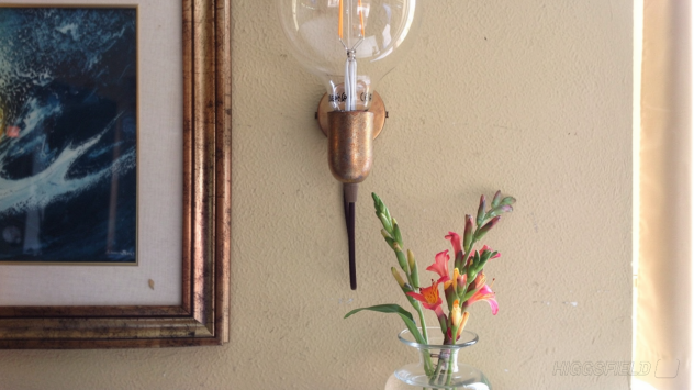 Applique a 1 luce con struttura in metallo