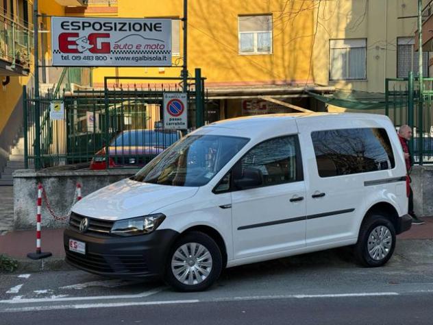 VOLKSWAGEN Caddy 2.0 TDI 102 CV DSG Comfortline rif. 23829289