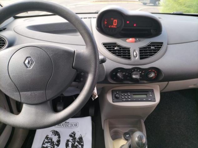 RENAULT Twingo 1.2 16V Sport & Sound rif. 23935871 - Foto 9