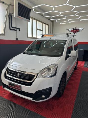 Peugeot Partner Tepee 1.6 BlueHDi 120cv Active