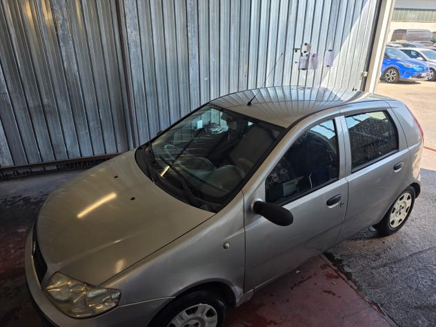Fiat Punto 1.2 5 porte Active - Foto 8