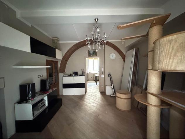 appartamento in vendita a Massa in zona Centro Storico