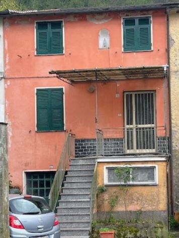 Rif. 4226 – Cicagna – Statale Pianezza – A pochi minuti da Chiavari – Villino a