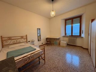 Stanza in appartamento in affitto a Siena