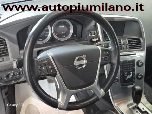 VOLVO XC60 D4 AWD Geartronic Kinetic rif. 23620390 - Foto 8