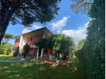 Villa in vendita a Ronchi - Massa 300 mq  Rif: 1037911