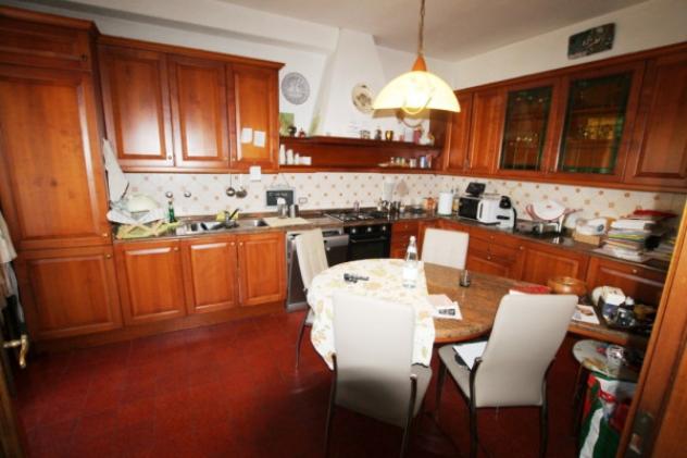 Villa di 210 m² con 5 locali in vendita a Selvazzano Dentro - Foto 3