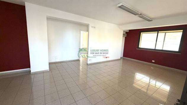 Rif. 9851 - Appartamento uso ufficio + veranda