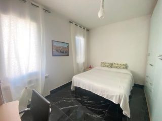 Stanza in villa in affitto a Rovigo