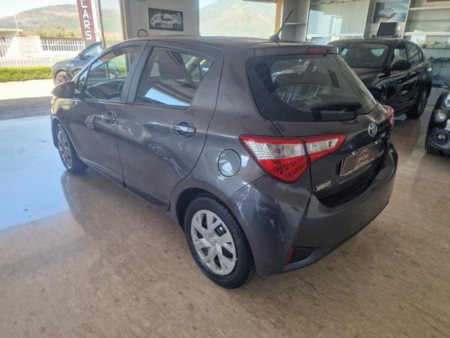 Toyota Yaris 1.5 Hybrid Automatica - Foto 2