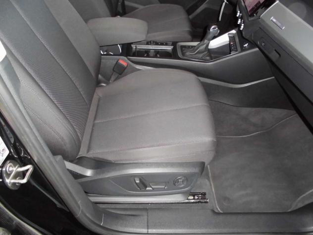 Audi Q3 35 TDI S tronic Business Advanced - Foto 8
