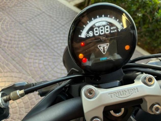 TRIUMPH Trident 660 TUTTO INCLUSO ANCHE PASSAGGIO! MINI RATE rif. 24224821 - Foto 8