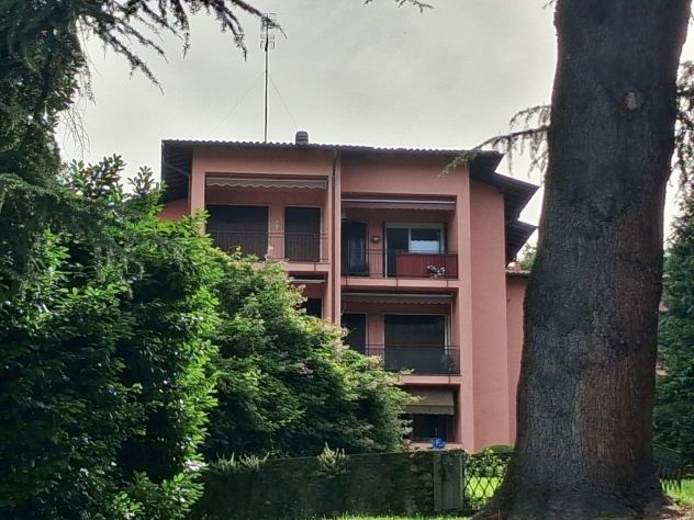 Ispra – Elegante bilocale arredato con splendida vista sul Lago Maggiore - Foto 9