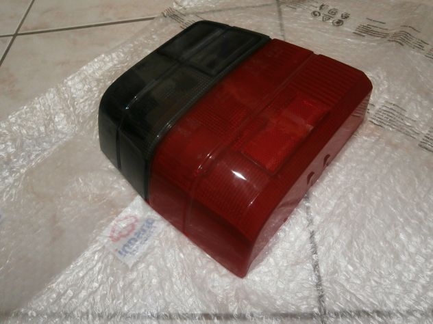 LENTE FUME' FANALE POSTERIORE SINISTRO UNO TURBO I.E. TURBODIESEL ANTISKISKID - Foto 2