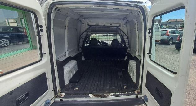 FORD Transit Courier 1.8D - Foto 6