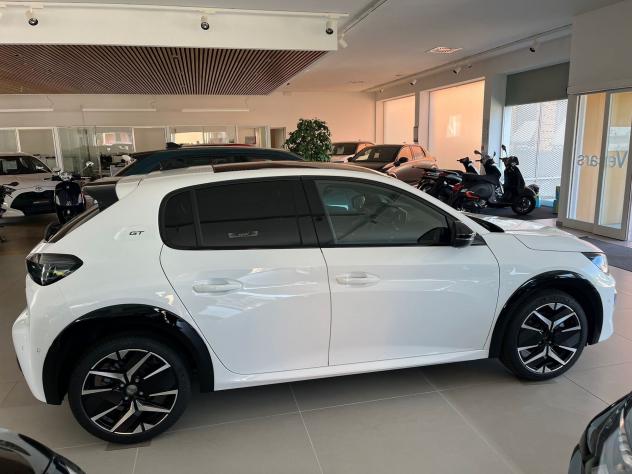 Peugeot 208 208 Hybrid 136 e-DCS6 GT - Foto 4