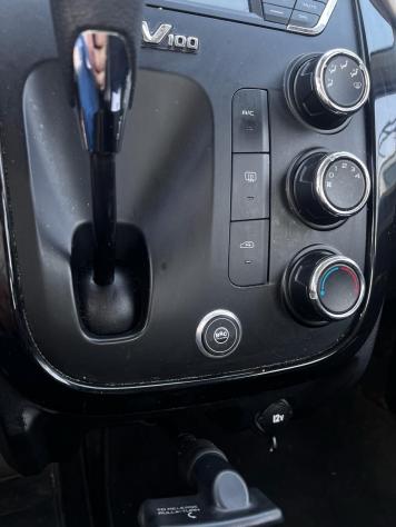 Mahindra KUV100 1.2 K8 M-BiFuel GPL - OK NEOPATENTATI - SOLO 55 MILA KM - Foto 9