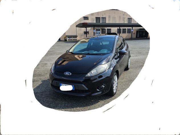 FORD FIESTA 6A SERIE anno 2011 gpl - Foto 4