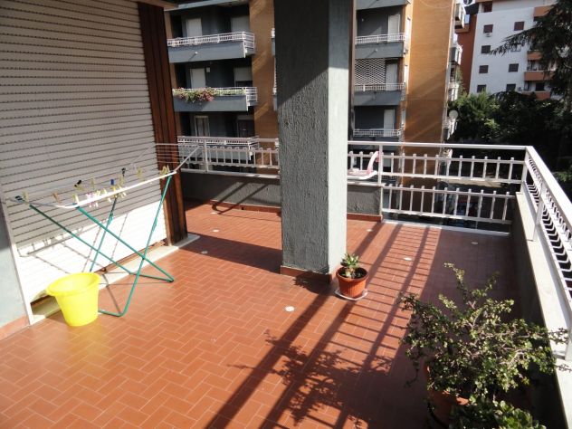 Stanza in affitto per ragazze – Zona Commenda - Foto 9
