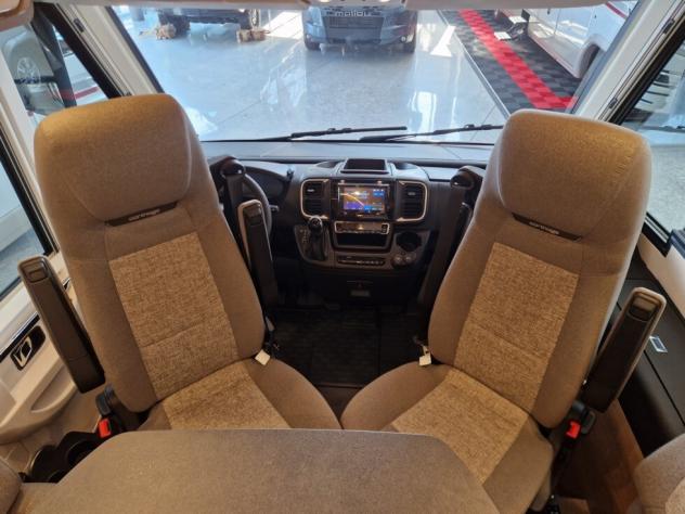 Motorhome Carthago C2 Tourer I 143 KB-LE 3,5t - Foto 3