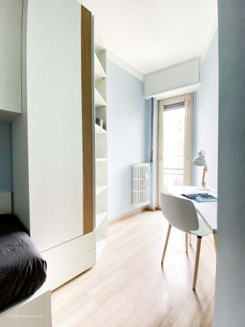 Room in Via Gressoney, Milano for 110 m² with 5 bedrooms - Foto 5