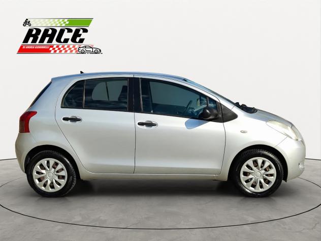Toyota Yaris 1.0 5p - Foto 7