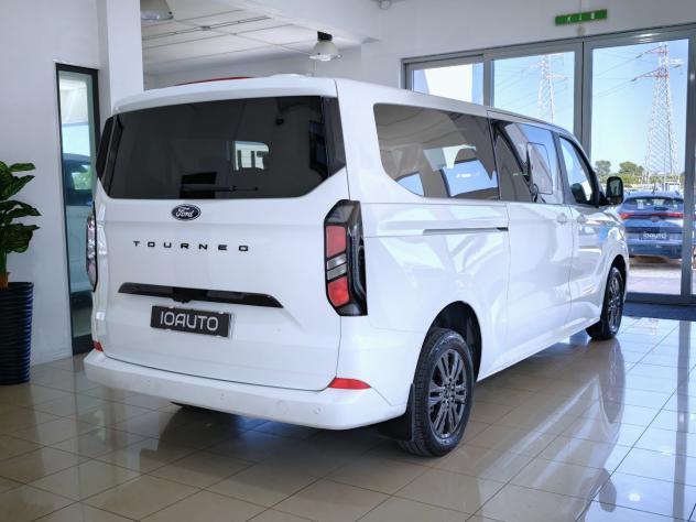 Ford Tourneo Custom 2Titanium 9 posti 2024 - Foto 5