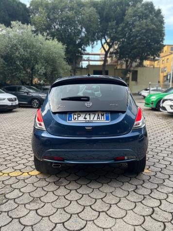 Lancia Ypsilon 1.0 FireFly 70cv Hybrid Gold Plus - Foto 5