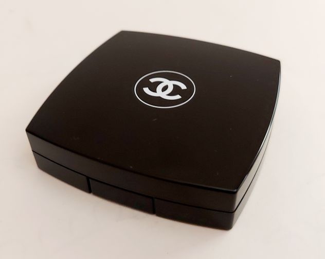 CHANEL PALETTE ESSENTIELLE ÉTÉ ESSENTIELLE ÉTÉ ILLUMINANTE 190 ÉCLAT SOLAIR