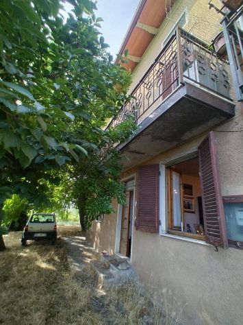 Bibbiena Marciano, porzione immobiliare con 5 ht. terra - Foto 2