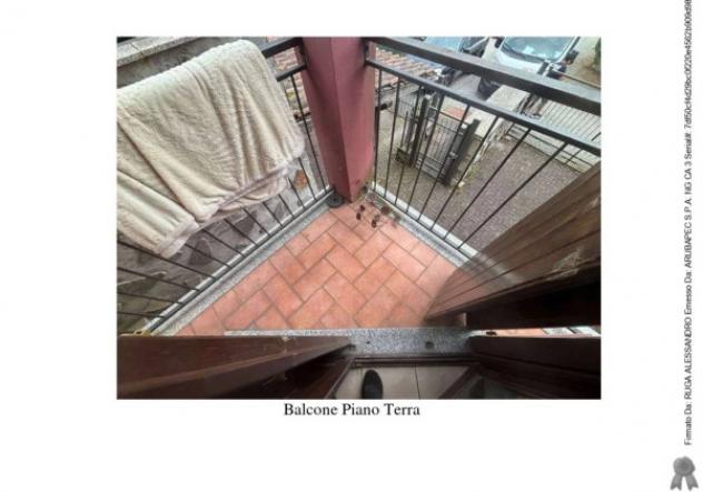 Immobile in asta di 233 m² con più di 5 locali e box auto in vendita a Divignano - Foto 2