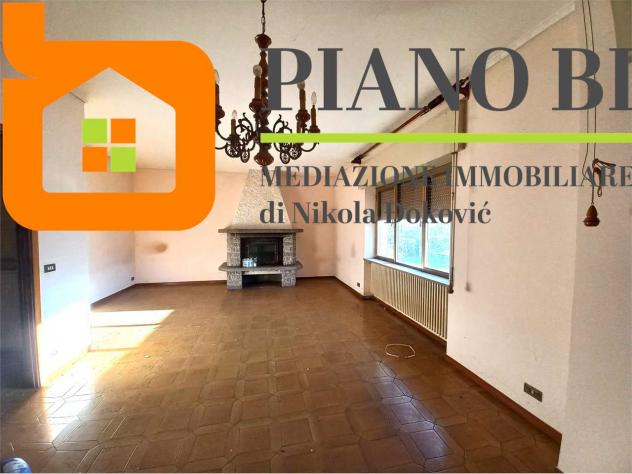 V000534 - CASA INDIPENDENTE, CON GIARDINO, GARAGE E MAGAZZINI - Foto 9