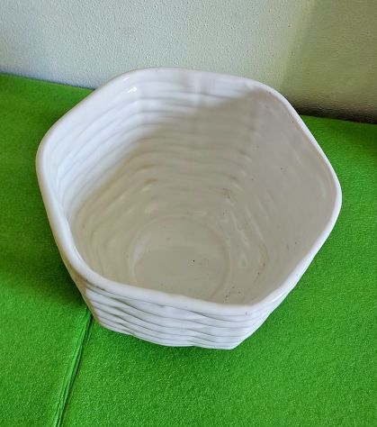 Vaso "Cachepot" intrecciato in ceramica bianca anni '80 - Foto 5