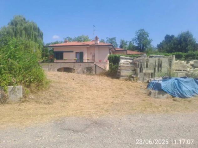 Immobile in asta di 135 m², box auto in vendita a Carnago - Foto 2