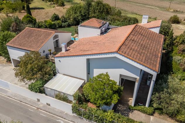 Villa in vendita a Ponsacco 623 mq Rif: 1345295
