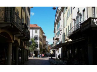 Monolocale con posto auto e balcone 570eu - Varese