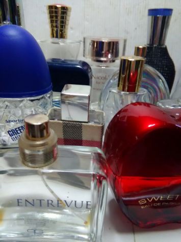 lotto di bottiglie di profumo originali grandezza naturale (1) - Foto 9