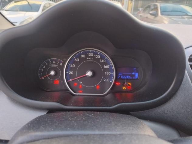 HYUNDAI i10 1.1 12V Active - Foto 4