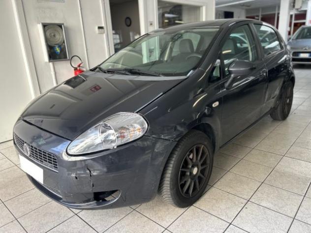 FIAT Grande Punto 1.3 MJT 75 CV 5 porte Dynamic rif. 23484732 - Foto 2
