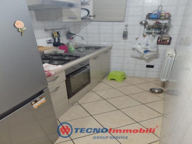 Casa indipendente di 90 m² con più di 5 locali e posto auto in vendita a Corio - Foto 6