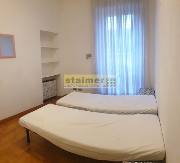 Appartamento all'ultimo piano di tre locali oltre ai servizi in centro storico. - Foto 10