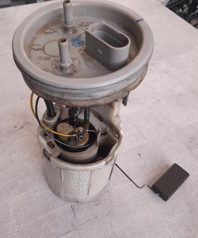 POMPA CARBURANTE VOLKSWAGEN Passat Variant 3° Serie 3B09195050B diesel 1.9 (0005)