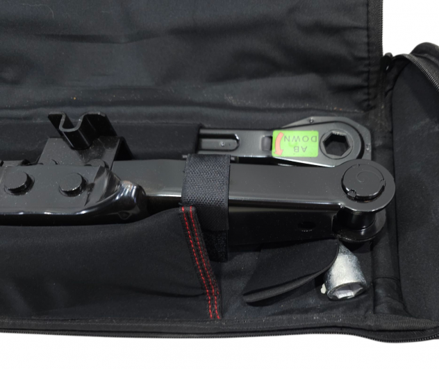KIT ATTREZZI RUOTINO DI SCORTA MINI Countryman 1° Serie 9807244 Diesel 2000 (10) - Foto 9
