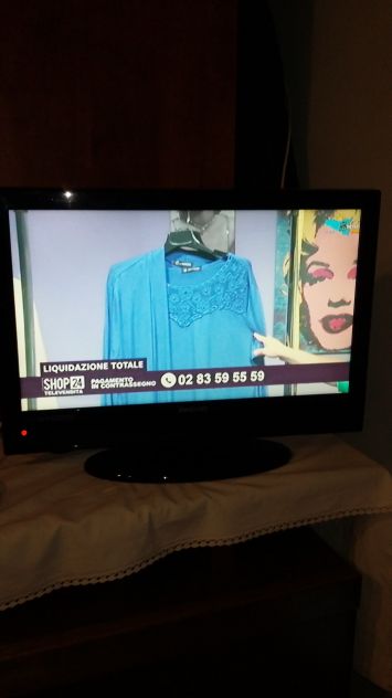 Tv INNO-HIT a schermo piatto