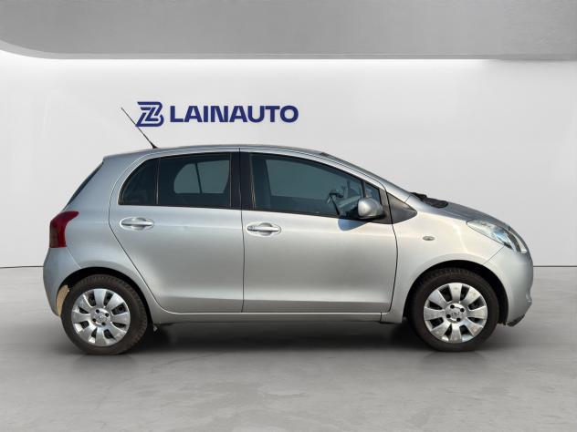 Toyota Yaris Yaris 5p 1.3 - Foto 7