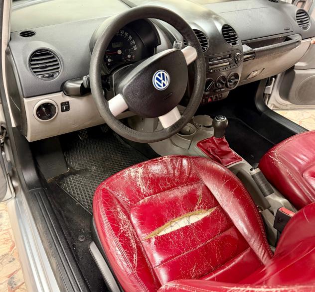 Volkswagen New Beetle - Foto 9