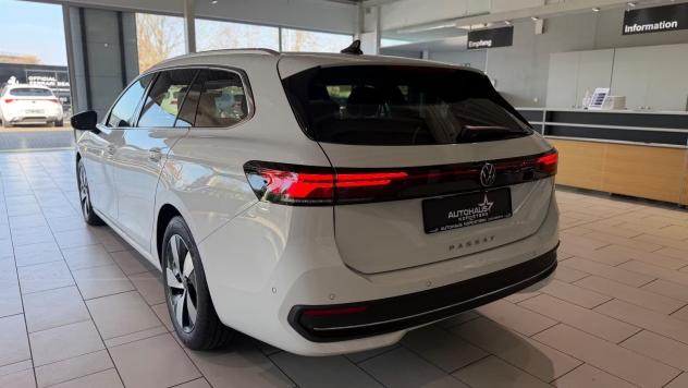 Volkswagen Passat Variant 2.0 TDI SCR EVO 110kW Business DSG Camera 360° LED 17" - Foto 6