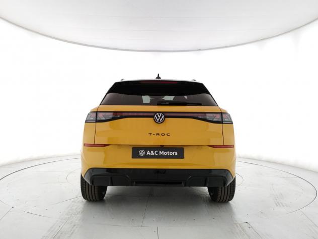 Volkswagen T-Roc 1.5 eTSI ACT 150 CV DSG R-Line - Foto 5